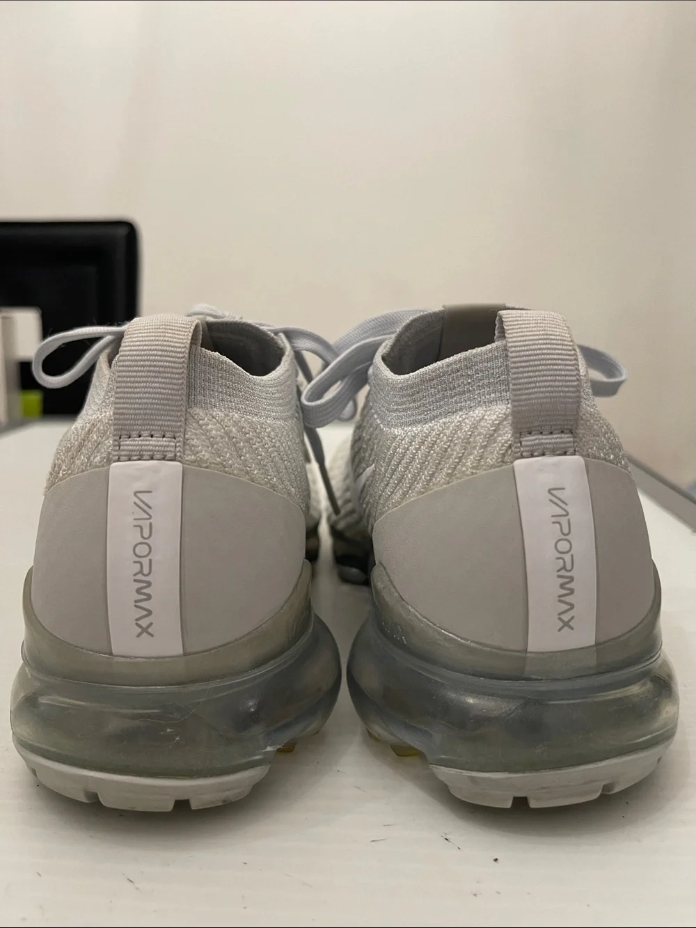 Nike VaporMax Flyknit Low Top - Grey and White